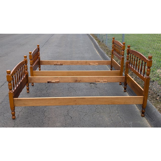 Mid 20th Century Stickley American Colonial Carved Cherry Wood Twin Size Spindle Bedframe, Pair For Sale - Image 9 of 18