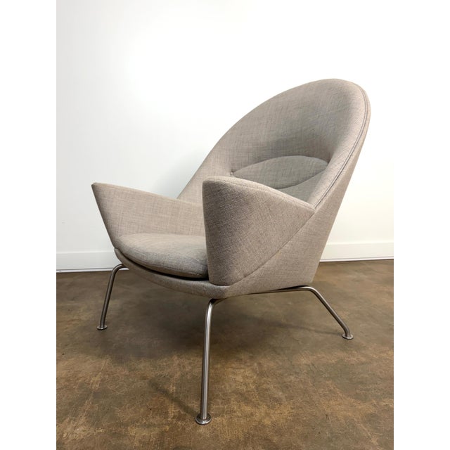 Hans J. Wegner “Oculus” Lounge Chair for Carl Hansen & Søn, Denmark For Sale - Image 10 of 18