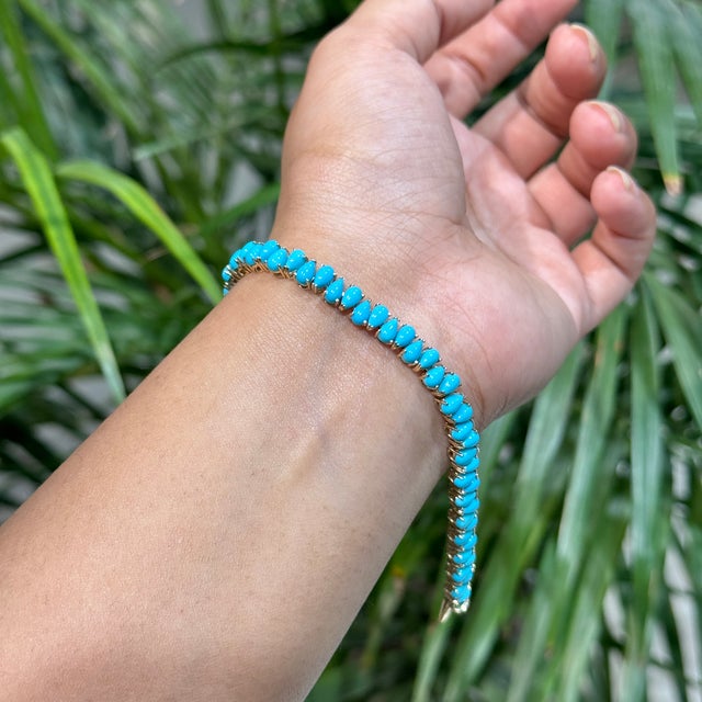 Contemporary 14k Yellow Gold 12.55 Ct Pear-Cut Cabochon Turquoise Tennis Bracelet, 7 Inches For Sale - Image 3 of 17