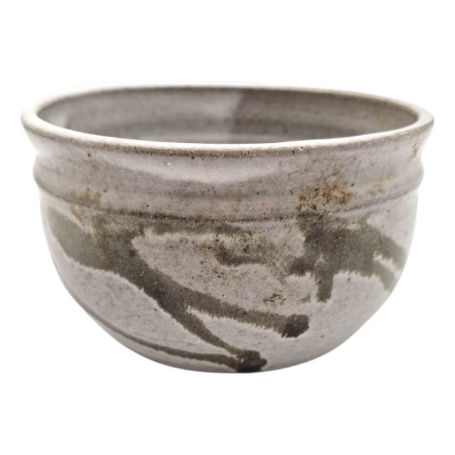 Japanese Mingier Style Studio Pottery Bowl White Glaze With Iron Brushwork 5.375” For Sale