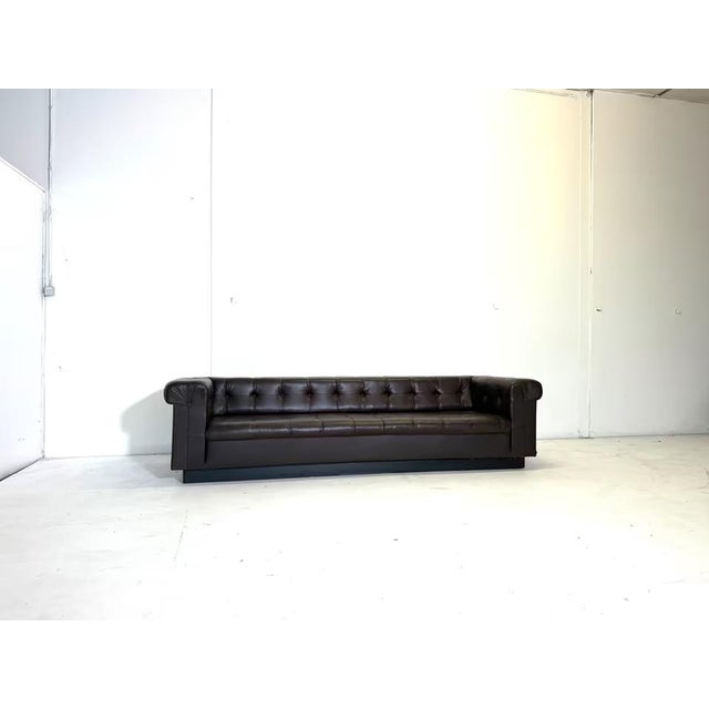 Manufacturer: dunbar designer: edward wormley color: dark brown leather model: party sofa 5407 similar to haussmann...