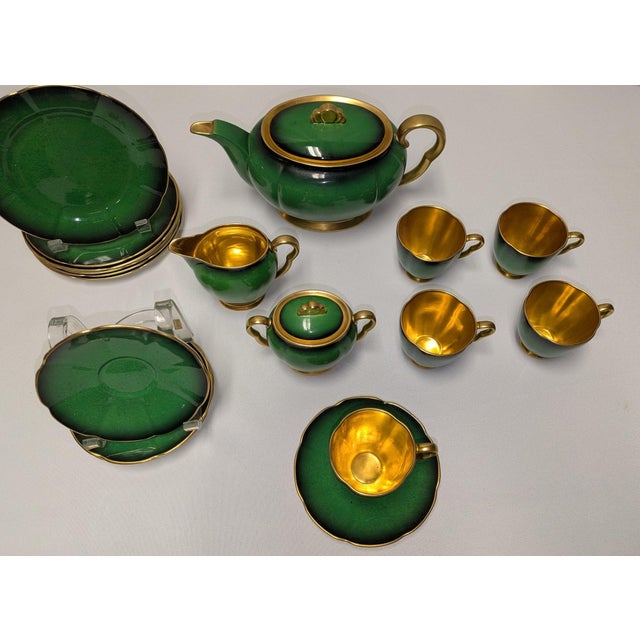 English Vintage Carlton Ware "Vert Royale" English Tea & Coffee Service for Six – Emerald Green & Gilt, 15 Pieces For Sale - Image 3 of 10