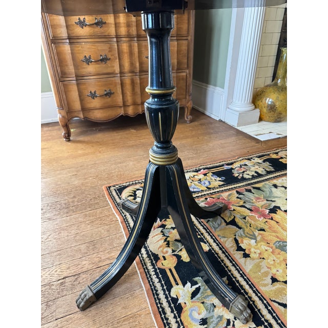 Mid-19th Century Victorian Ebonized Tilt-Top Table With Hand Painted Chinoiserie Decoration For Sale In Charlotte - Image 6 of 8