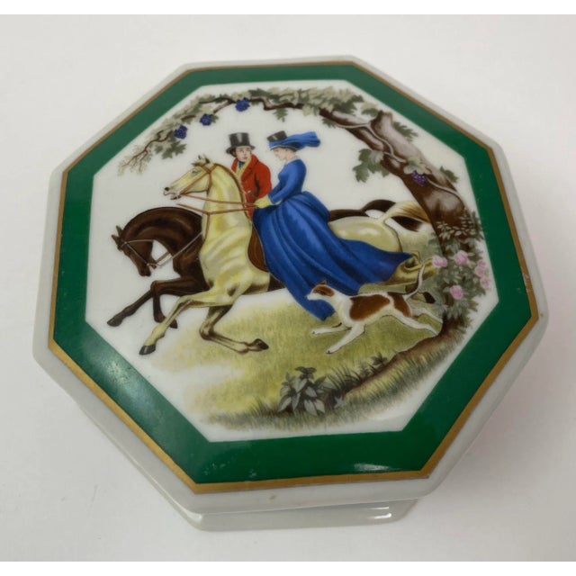 Elizabeth Arden Porcelain Box Southern Heirlooms Made in Japan For Sale In Palm Springs - Image 6 of 12