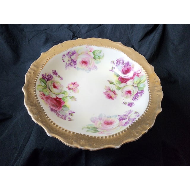 1900 - 1909 1900s Johann Seltmann Vohenstraub German Floral Serving Bowl With 4 Pedestal Feet For Sale - Image 5 of 8