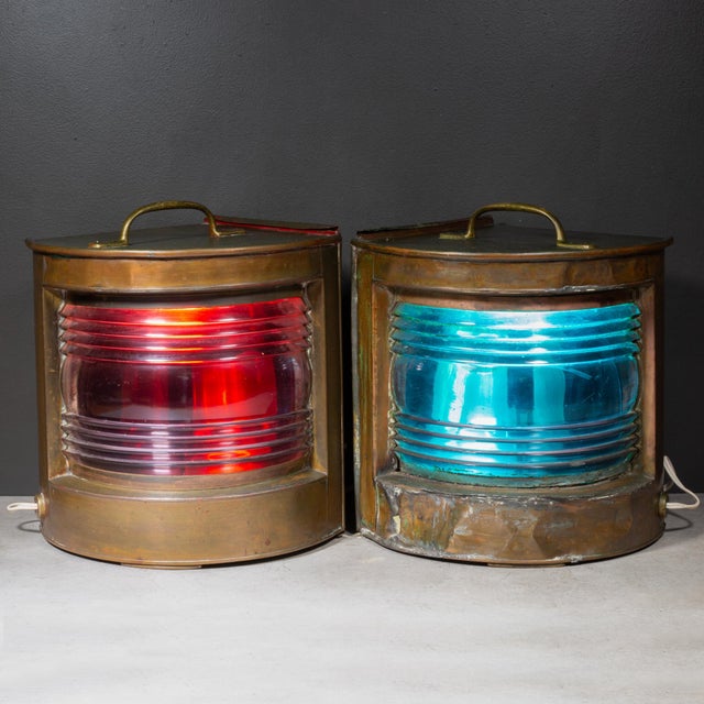 Nautical Pair of Early 20th Century English Copper and Brass Ship Lanterns For Sale - Image 3 of 13