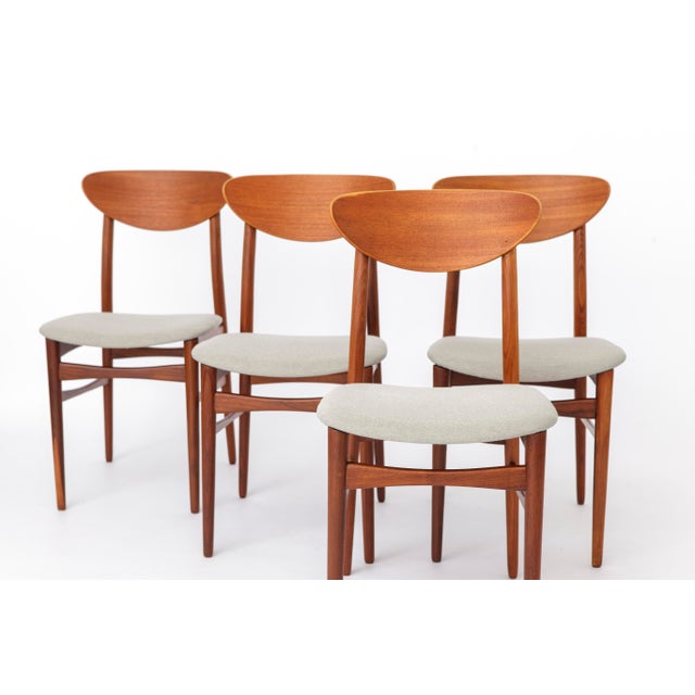 Vintage Scandinavian Danish Teak Dining Chairs in Light Grey Seats, 1960s, Denmark, Set of 4 For Sale - Image 6 of 10