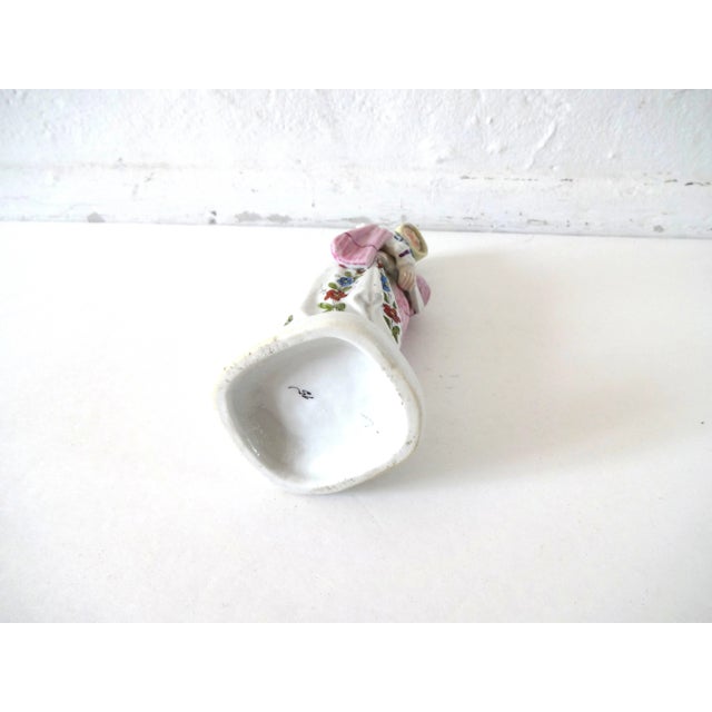 Early 19th Century Dresden Sitzendorf German Regency Porcelain Woman Figurine For Sale In San Francisco - Image 6 of 8