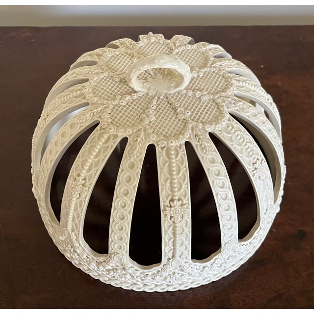 Early 19th Century Antique Early 19th Century George III Creamware Dome Circa 1800 For Sale - Image 5 of 13