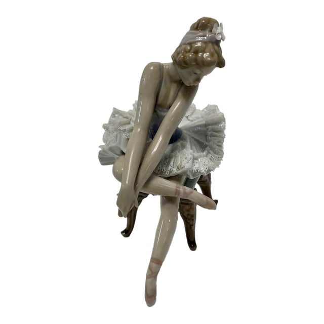 Vintage Lladró "Recital" #5496 Porcelain Figurine - Rare Lace Tutu - 1987 For Sale