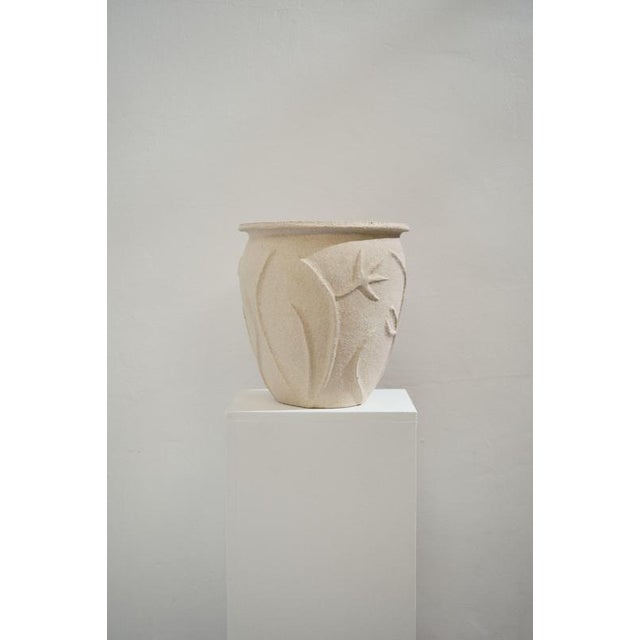 La Table Mer Beige Sandstone Vase by Lou Thomas Dimensions: ⌀ 31 x H 30 cm Materials: Beige sandstone