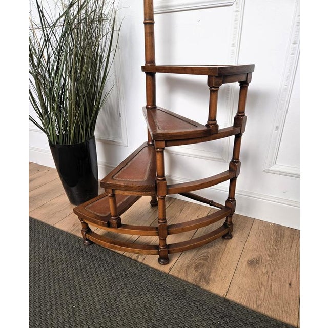 Mid-Century Modern Mid-Century Italian Carved Walnut Wood and Leather Spiral Four-Step Library Ladder, 1950s For Sale - Image 3 of 8