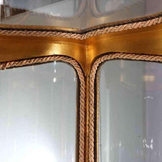 Antique French Louis XIV Giltwood Curved Glass Vitrine C1890 For Sale - Image 11 of 18