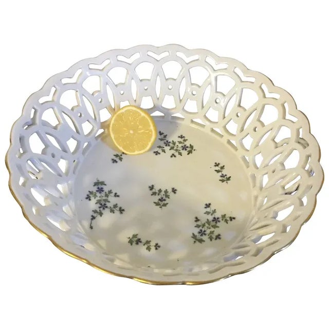 Antique 18th Century French Empire Dihl et Guerhard Porcelain Sprig Reticulated Corbeille For Sale - Image 12 of 12
