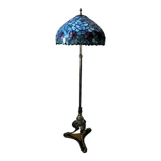 Early 20th Century Bradley and Hubbard Tiffany Style Floor Lamp With Leaded Glass Shade For Sale