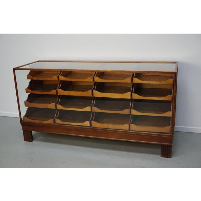 English Beech and Glass Shop Counter Cabinet, 1920s For Sale - Image 17 of 18