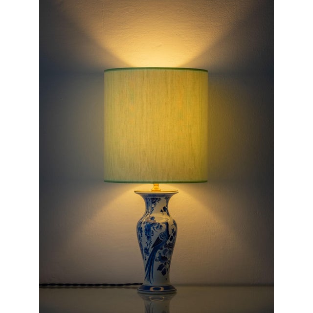 Royal Delft Blue, White, and Green Chinoiserie Bird Table Lamp, 1979 For Sale - Image 16 of 17