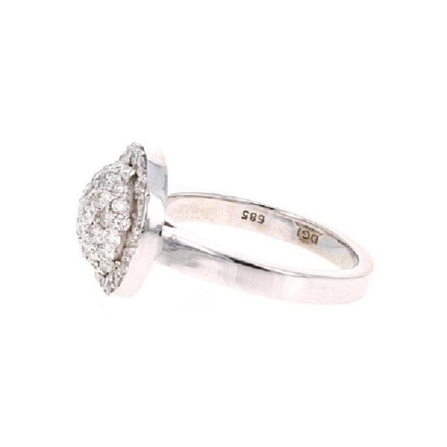 Contemporary 1.18 Carat Diamond 14 Karat White Gold Cocktail Ring, Size 6.75 For Sale - Image 3 of 5
