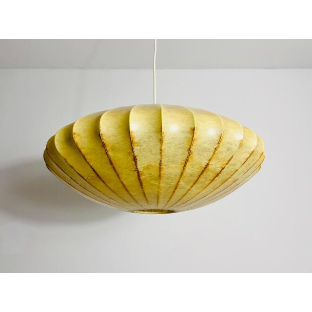 1960s Mid-Century Modern Saucer Cocoon Pendant Lamp, 1960s For Sale - Image 5 of 15