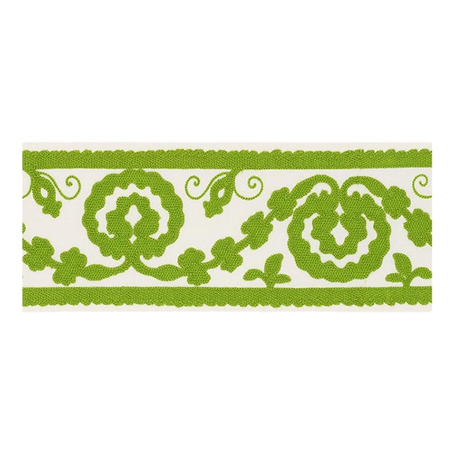 Sample - Schumacher Ashbury Tape in Leaf For Sale
