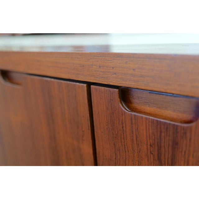 Brown 1970s Mid Century Modern Italian Credenza For Sale - Image 8 of 13