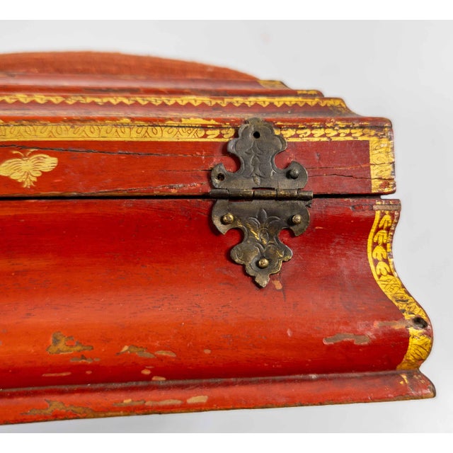 19th Century English or French Red Lacquer Gilt Chinoiserie Sewing Box For Sale - Image 16 of 16