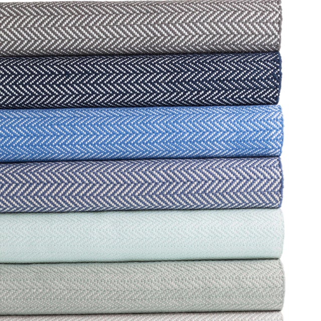 2020s Dash & Albert by Annie Selke Herringbone Shale/White Indoor/Outdoor Rug, 9' 6" x 13' 6" For Sale - Image 5 of 6