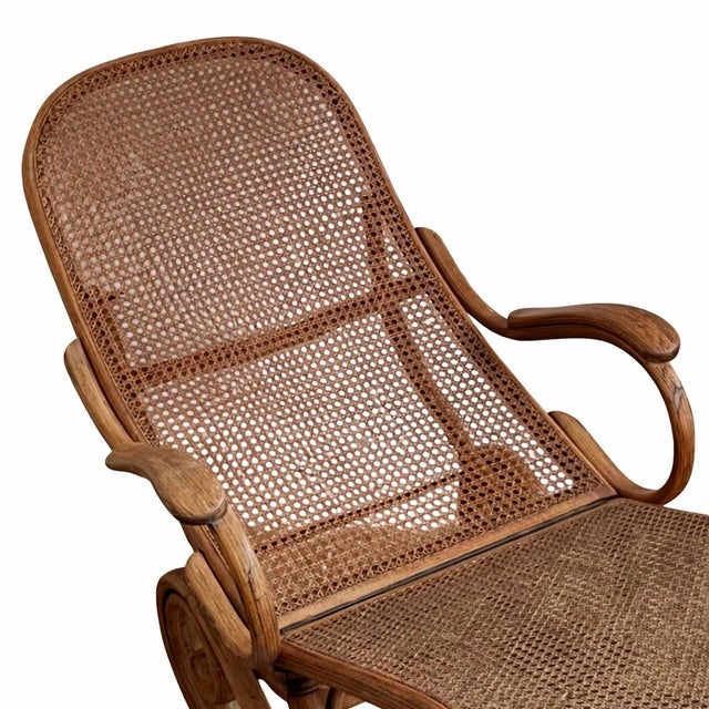 Late 19th Century Rare Late 19th Century Austrian Thonet Bentwood No. 2 Chaise Longue / Daybed For Sale - Image 5 of 9