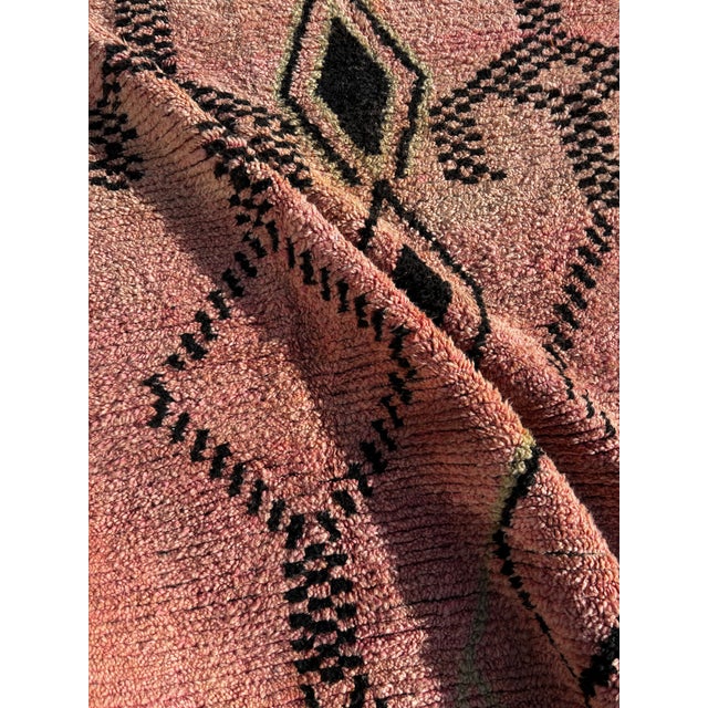 Mid-Century Modern Modern Moroccan Rug Handmade Wool – Pink Berber Area Ru For Sale - Image 3 of 8