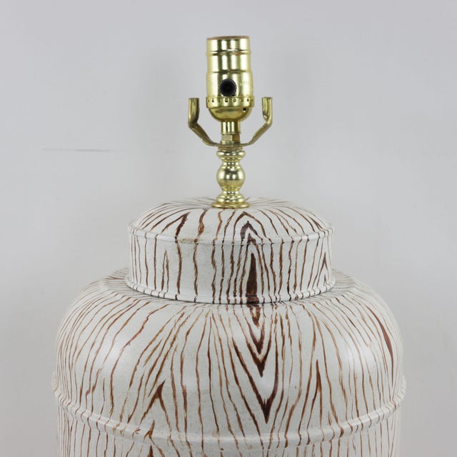 Vintage Hand-Painted Wood Grain Tea Can Table Lamp For Sale In New York - Image 6 of 8