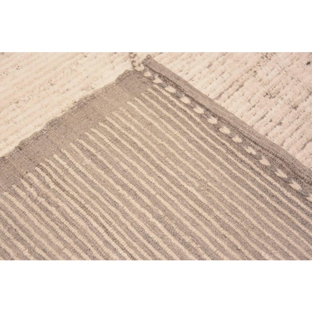 Nazmiyal Collection Large Modern Abstract Contemporary Area Rug For Sale - Image 4 of 7