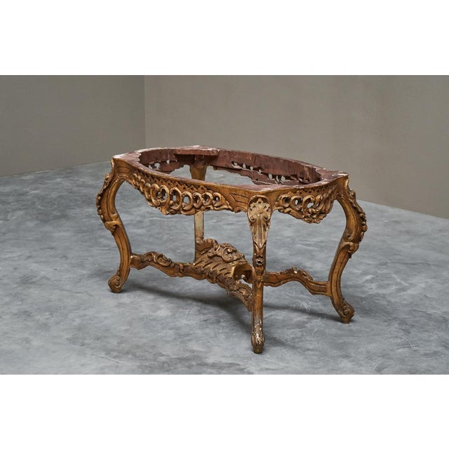 18th Century Italian Carved Giltwood Center Table with Marble Serpentine Top For Sale - Image 16 of 17