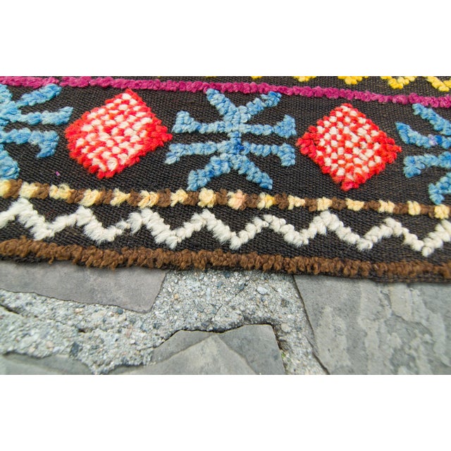 1910s Antique Moroccan Flatweave Colorful Kilim Wool Hand Knotted Rug - 5’3” X 9’1” For Sale - Image 9 of 11
