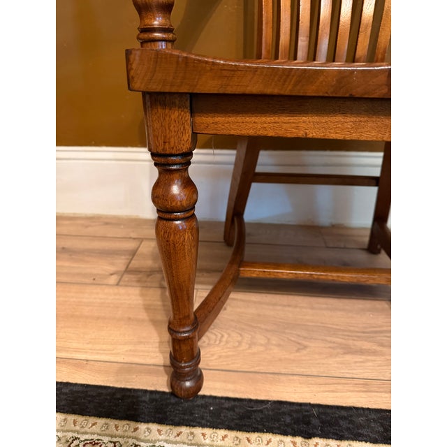 Early 1900s Antique W. H. Gunlocke Co. Solid Oak Stationary Banker's Chair For Sale - Image 6 of 14