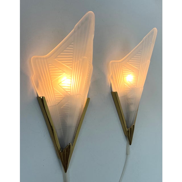 Art Deco Style Triangle Glass Brass Wall Lights Sconces, Sweden, 1980s, Set of 2 For Sale - Image 4 of 14