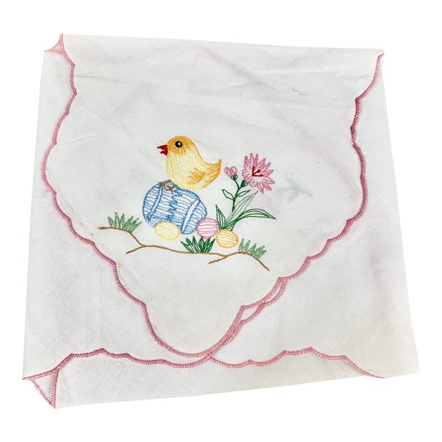 Vintage Embroidered Chicken Bread Basket Linen For Sale