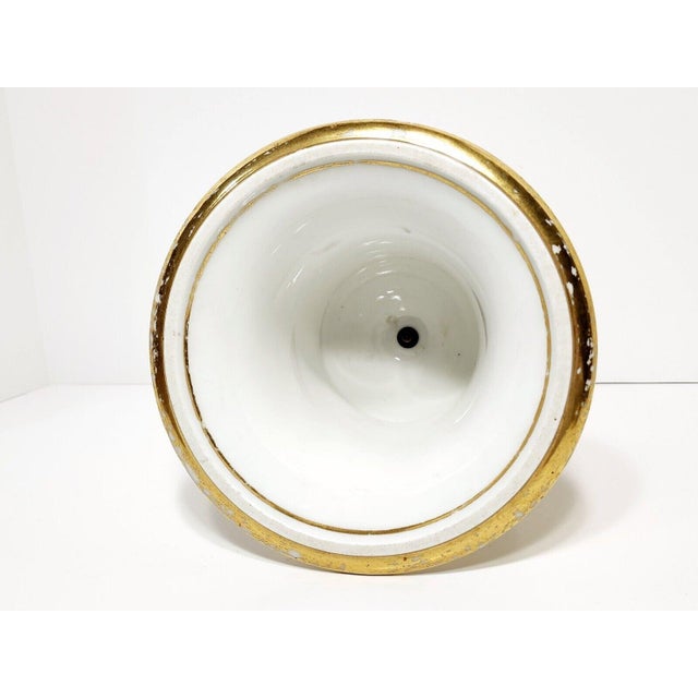 Antique Early 19th Century Old Paris Porcelain Campagna Urn With Hand Painted Gardener For Sale - Image 11 of 12