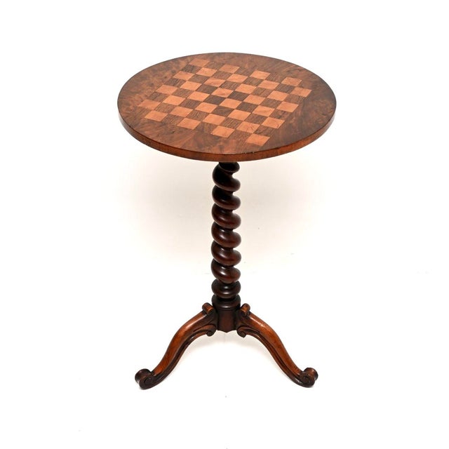A fantastic antique William IV inlaid walnut chess table. This was made in England, it dates from around the 1860-1880’s...
