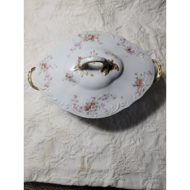 Victorian Mdi 19th Century Victorian Flow Blue Serving Bowl and Underplate For Sale - Image 3 of 12