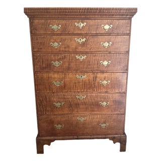 Important American Chippendale Figured Maple Tall Chest-of-Drawers Rhode Island, United States 1760-1780 For Sale