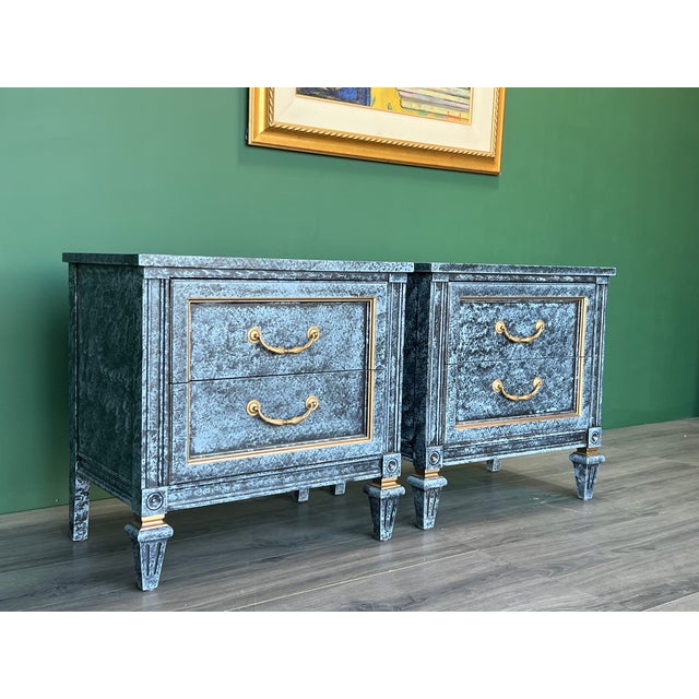 Late 20th Century Pair of Mid-Century Walnut Nightstands by Martinsville For Sale - Image 11 of 13