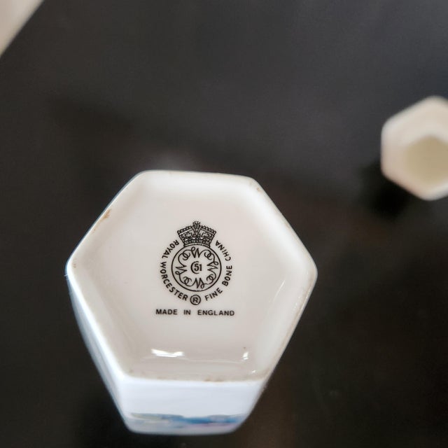 1970s 1970s Royal Worcester Bone China Petite Ginger Jar For Sale - Image 5 of 8