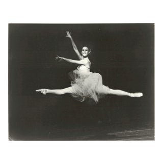 Circa 1970s Martha Swope Black & White Photo Print For Sale