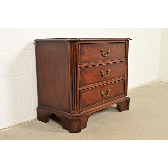 Henredon Henredon Georgian Carved Mahogany Nightstand or Bachelor Chest For Sale - Image 4 of 12