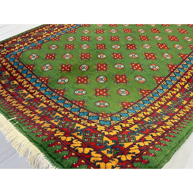 Green Turkmen Mori Gul Wool Area Rug, 5'7