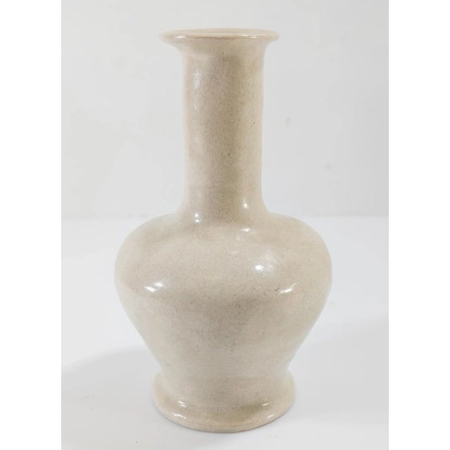 Mid 20th Century 20th Century Chinese Chinoiserie Style White Crackle Art Pottery Vase For Sale - Image 5 of 11