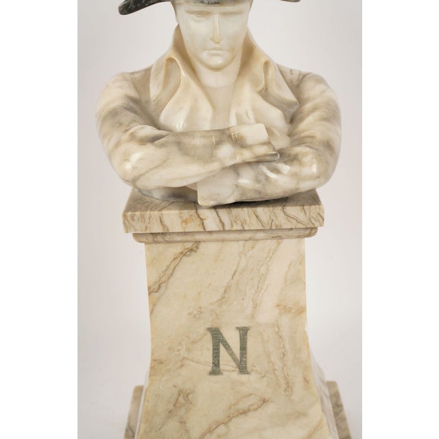 Art Deco Signed Valmore Gemignani Marble Bust of Napoleon on Pedestal / Italian Art Deco Neoclassical Sculpture For Sale - Image 3 of 10