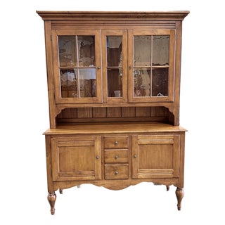 Ethan Allen Country Crossings Maple China Cabinet Hutch For Sale