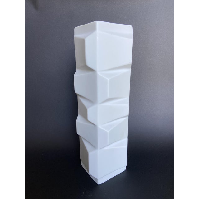 1980s Modernist Sculptural Porcelain Vase from Hutschenreuther, Germany, 1980s For Sale - Image 5 of 5