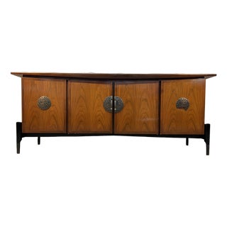 Mid-20th-Century Helen Hobey Walnut Credenza by Baker Furniture, Attributed For Sale